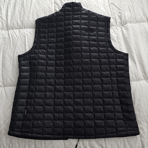 Men's North Face Eco Thermoball Vest Sz XL - Picture 4 of 6